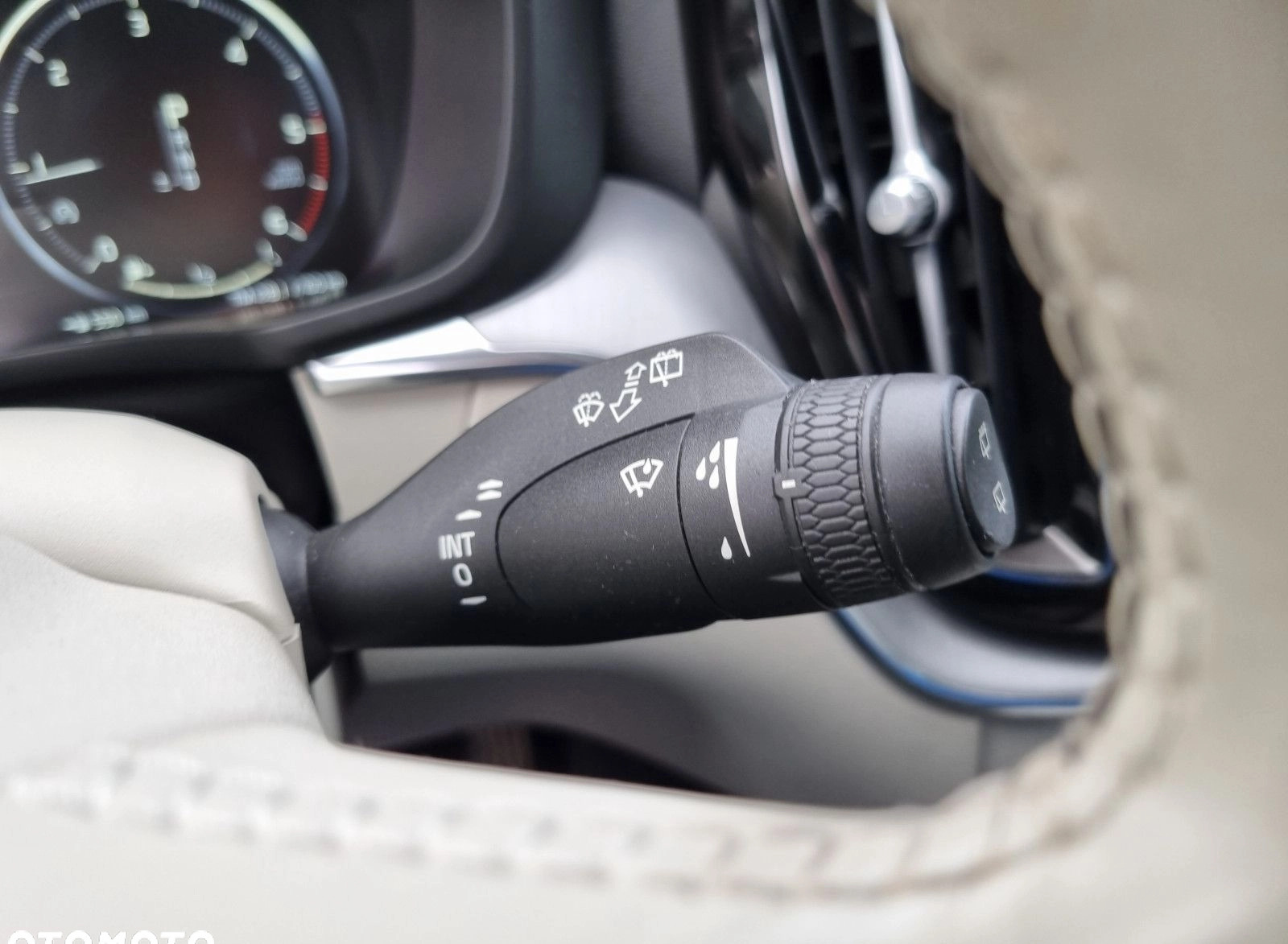 Volvo XC 60 cena 124900 przebieg: 149720, rok produkcji 2017 z Wejherowo małe 326